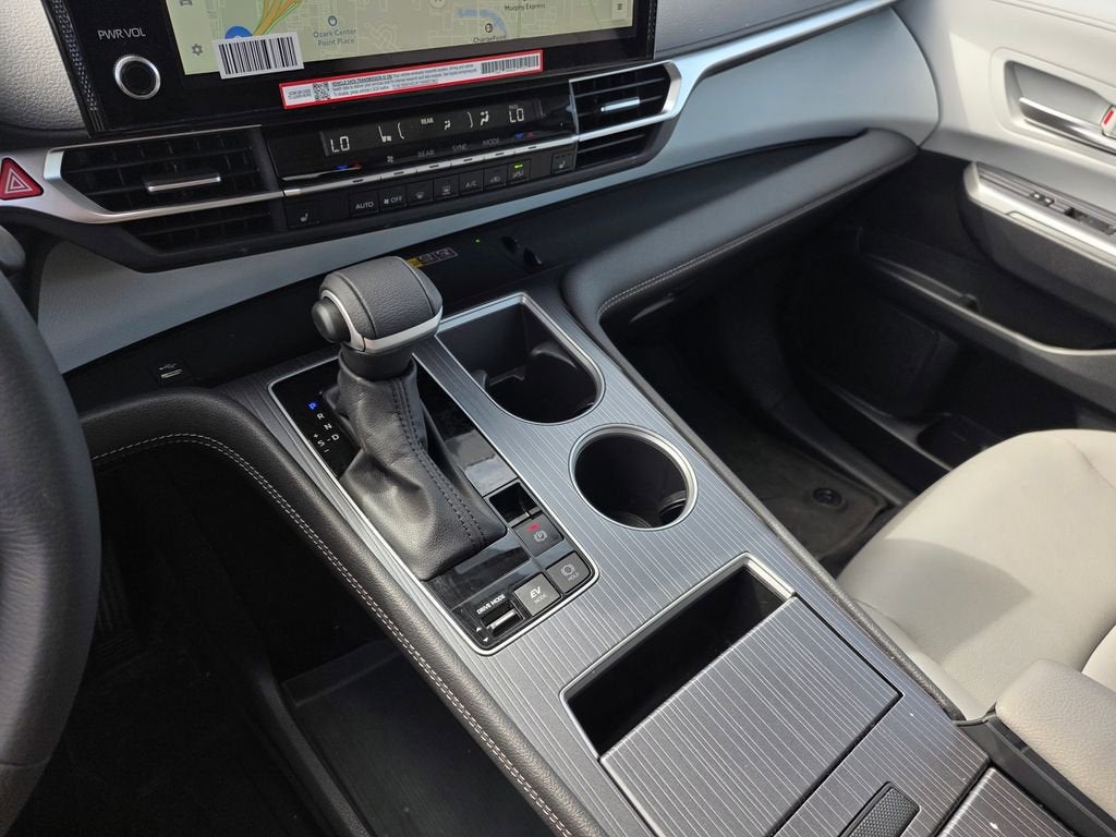 2025 Toyota Sienna XLE