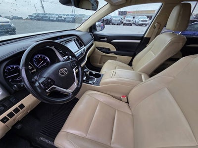 2018 Toyota Highlander SE