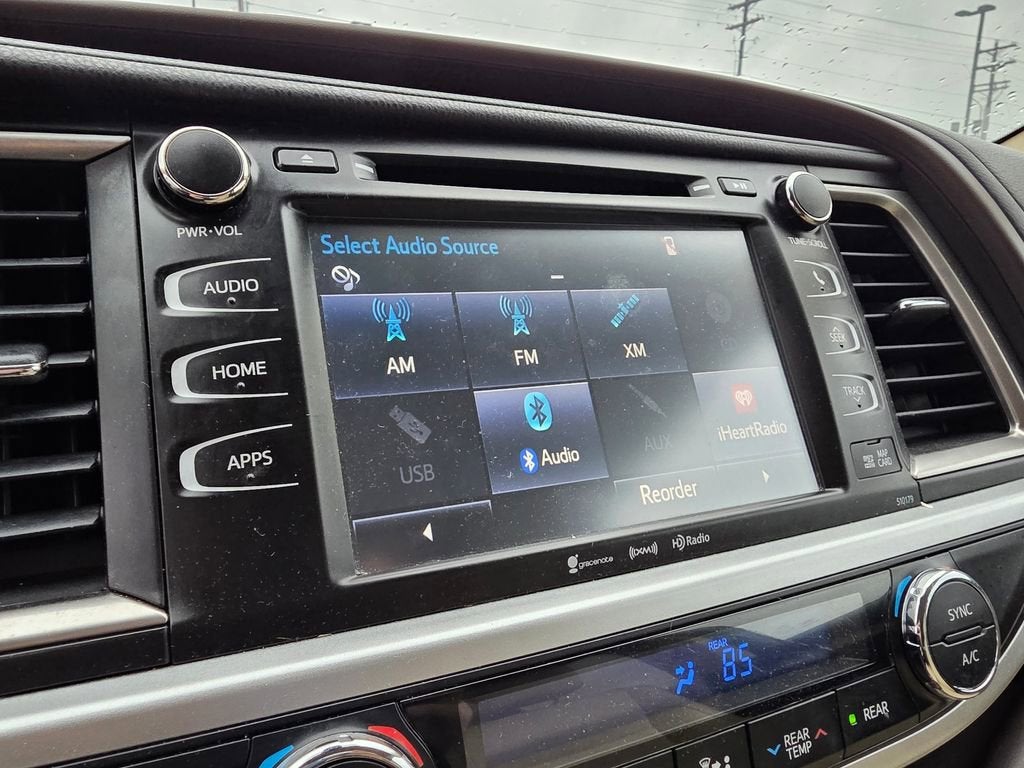 2018 Toyota Highlander SE