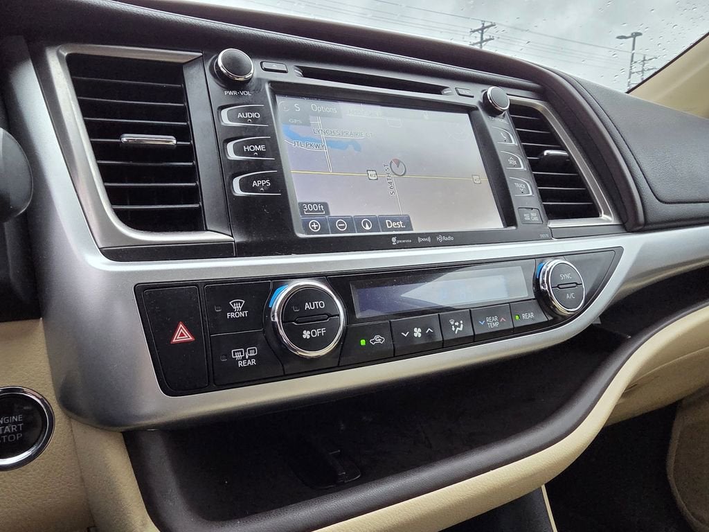 2018 Toyota Highlander SE