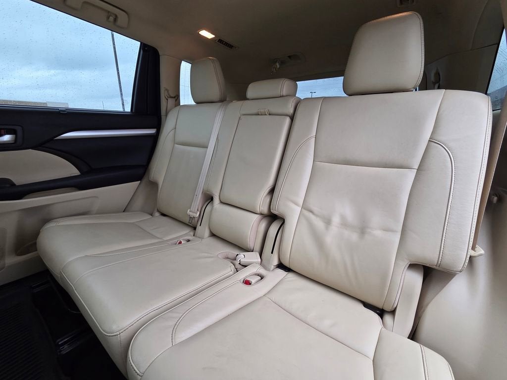 2018 Toyota Highlander SE