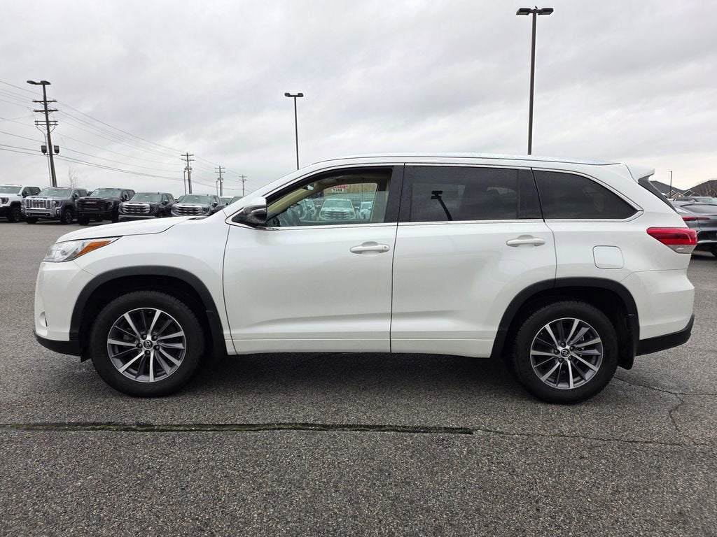 2018 Toyota Highlander SE