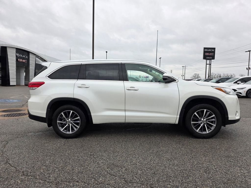 2018 Toyota Highlander SE