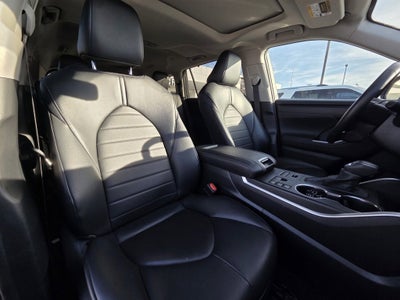 2024 Toyota Highlander LE