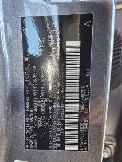 2024 Toyota Highlander LE