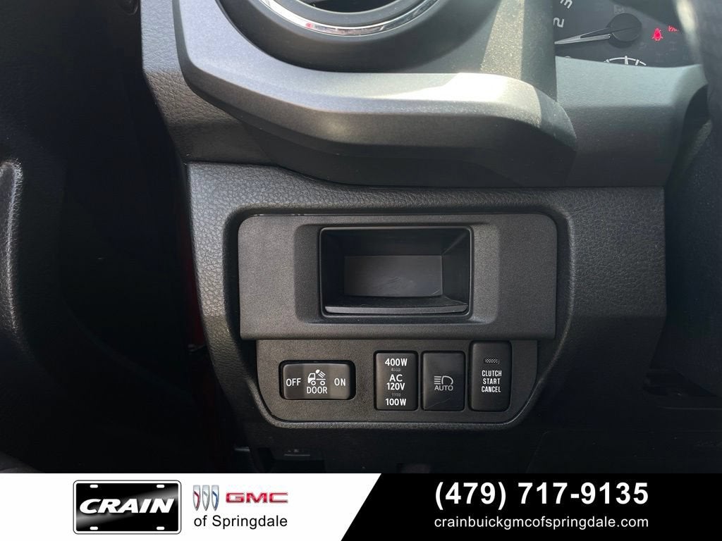 2018 Toyota Tacoma SR