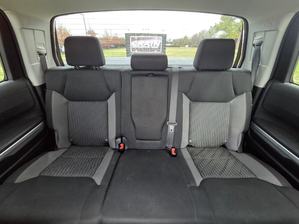 2017 Toyota Tundra 4WD SR5