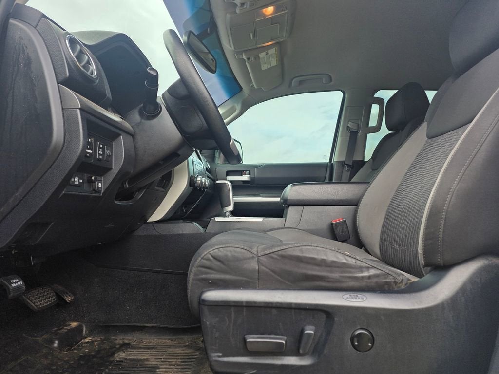 2017 Toyota Tundra 4WD SR5