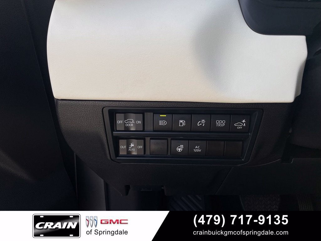 2025 Toyota Sequoia SR5