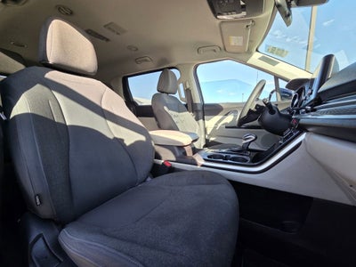 2022 Kia Carnival LX