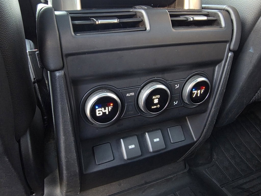 2024 Land Rover Defender X-Dynamic SE