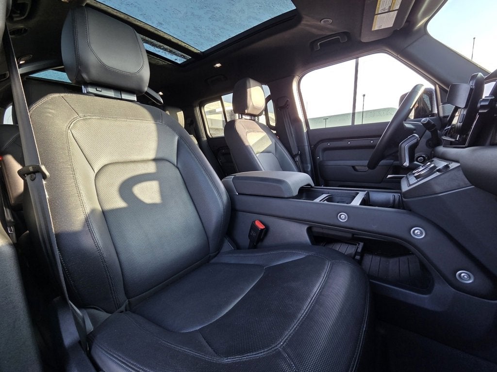 2024 Land Rover Defender X-Dynamic SE