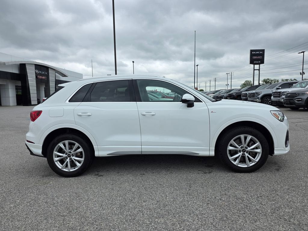 2024 Audi Q3 S line Premium