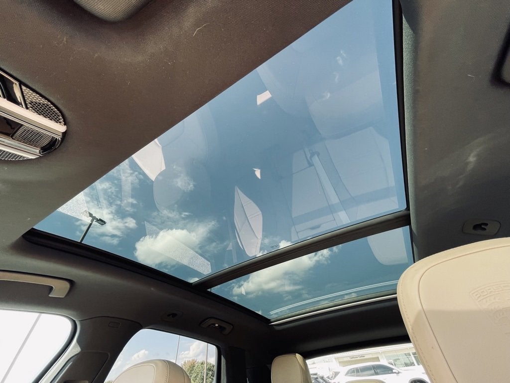 2023 Porsche Cayenne PLATINUM EDITION