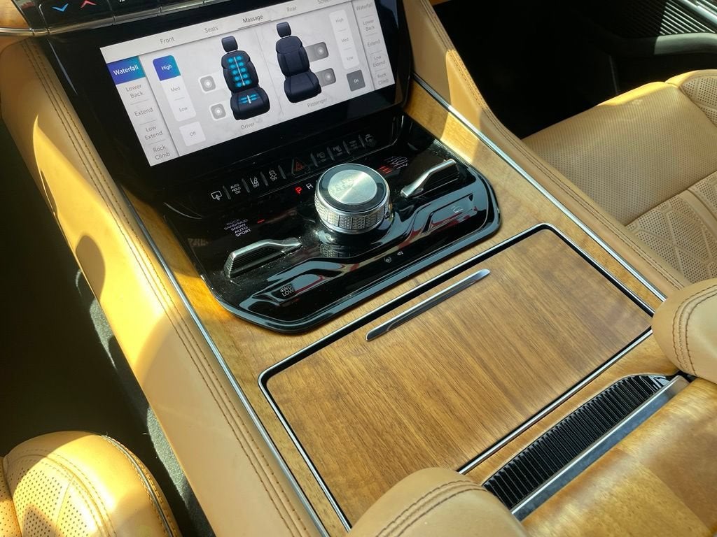 2022 Jeep Grand Wagoneer Series III