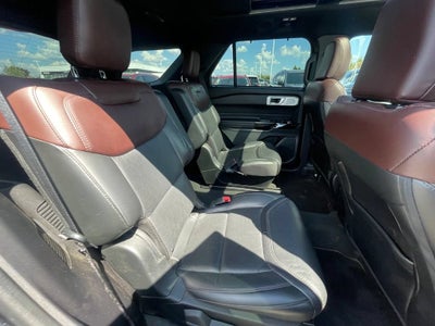 2022 Ford Explorer Platinum