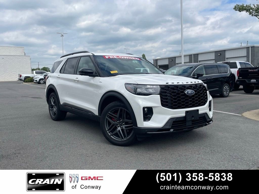 2025 Ford Explorer ST-Line