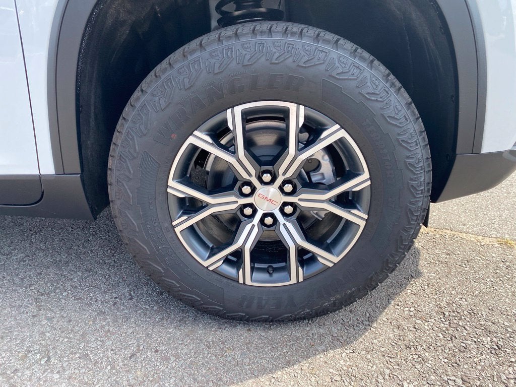 2027 GMC Acadia AT4