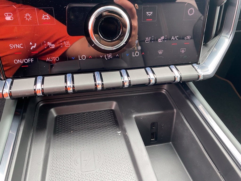 2027 GMC Acadia AT4