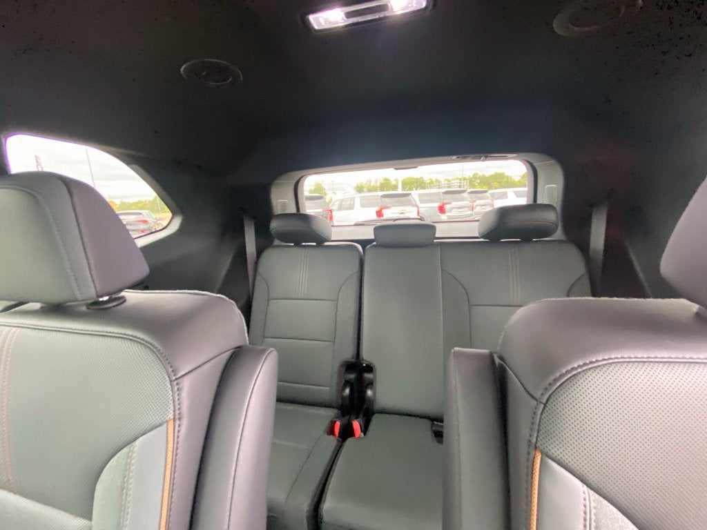 2027 GMC Acadia AT4