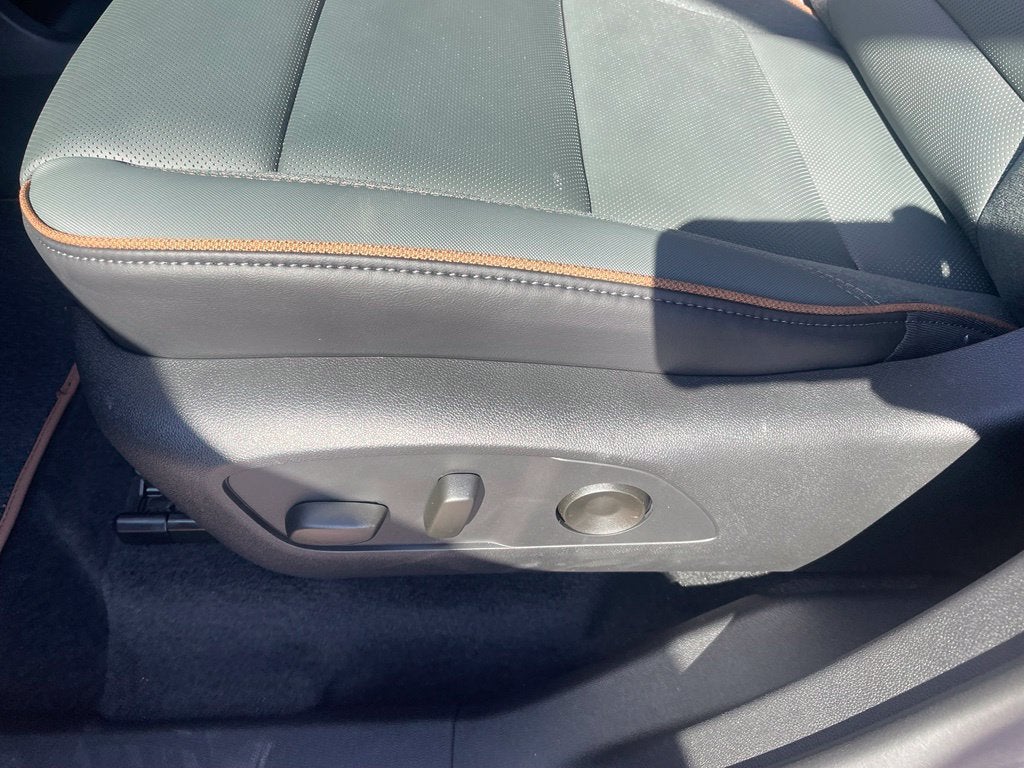 2027 GMC Acadia AT4