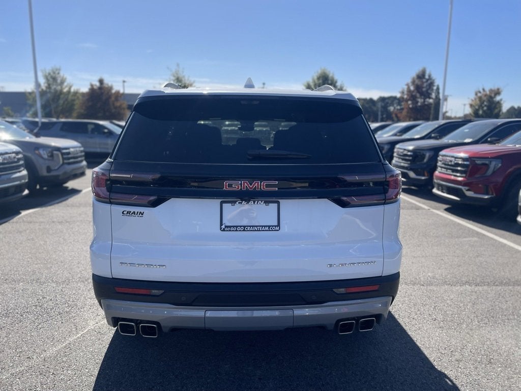 2026 GMC Acadia Elevation