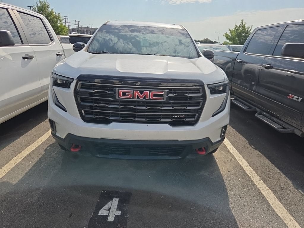 2025 GMC Acadia AT4