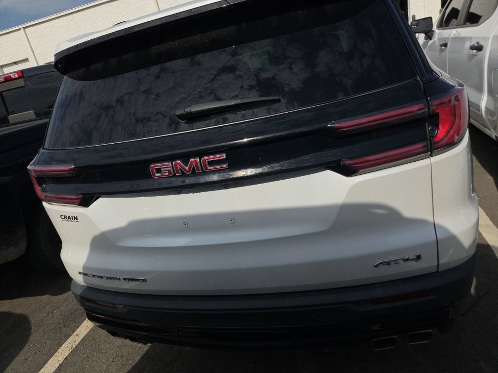 2025 GMC Acadia AT4