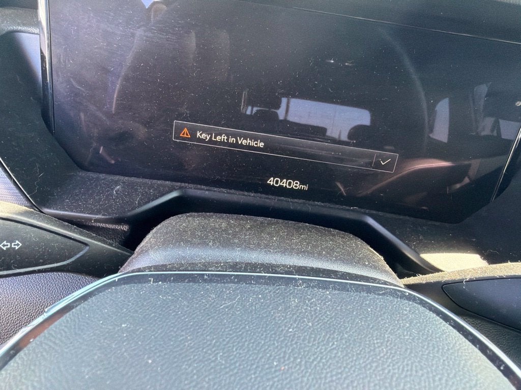 2025 GMC Acadia AT4