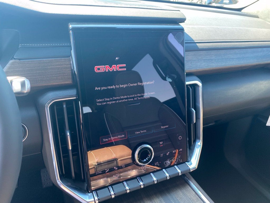 2027 GMC Acadia Denali Ultimate