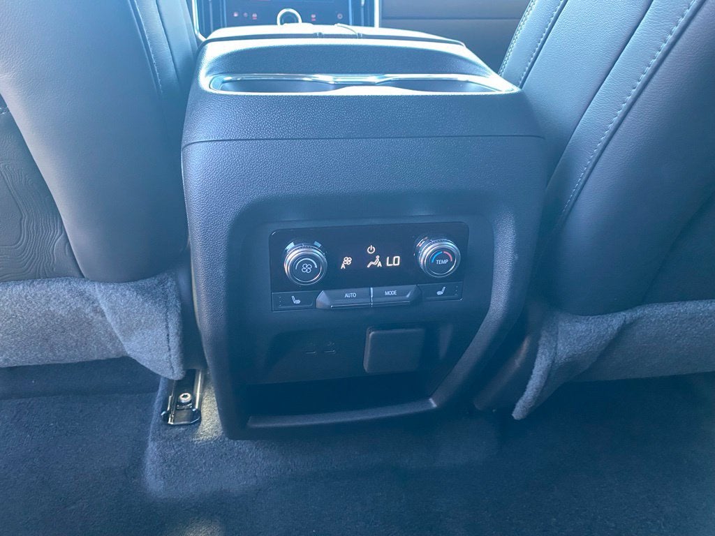 2027 GMC Acadia Denali Ultimate