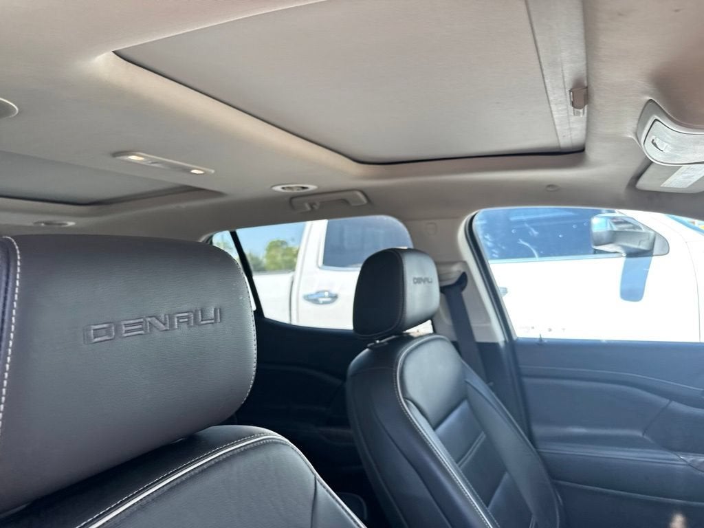 2020 GMC Acadia Denali