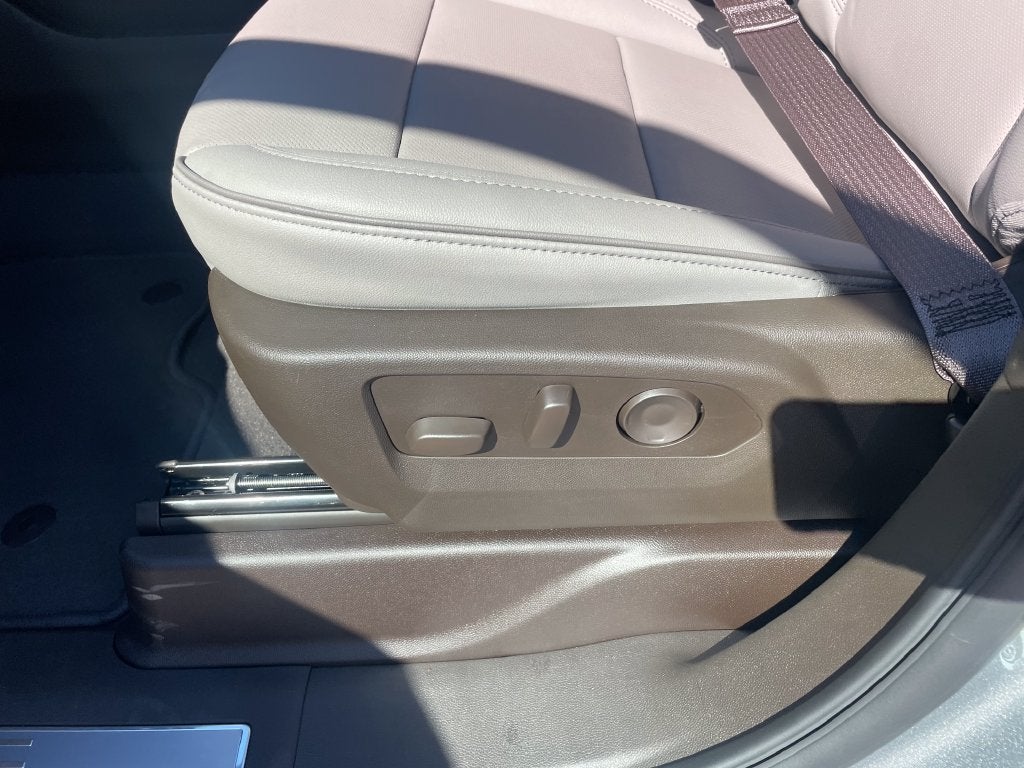 2027 GMC Yukon Elevation