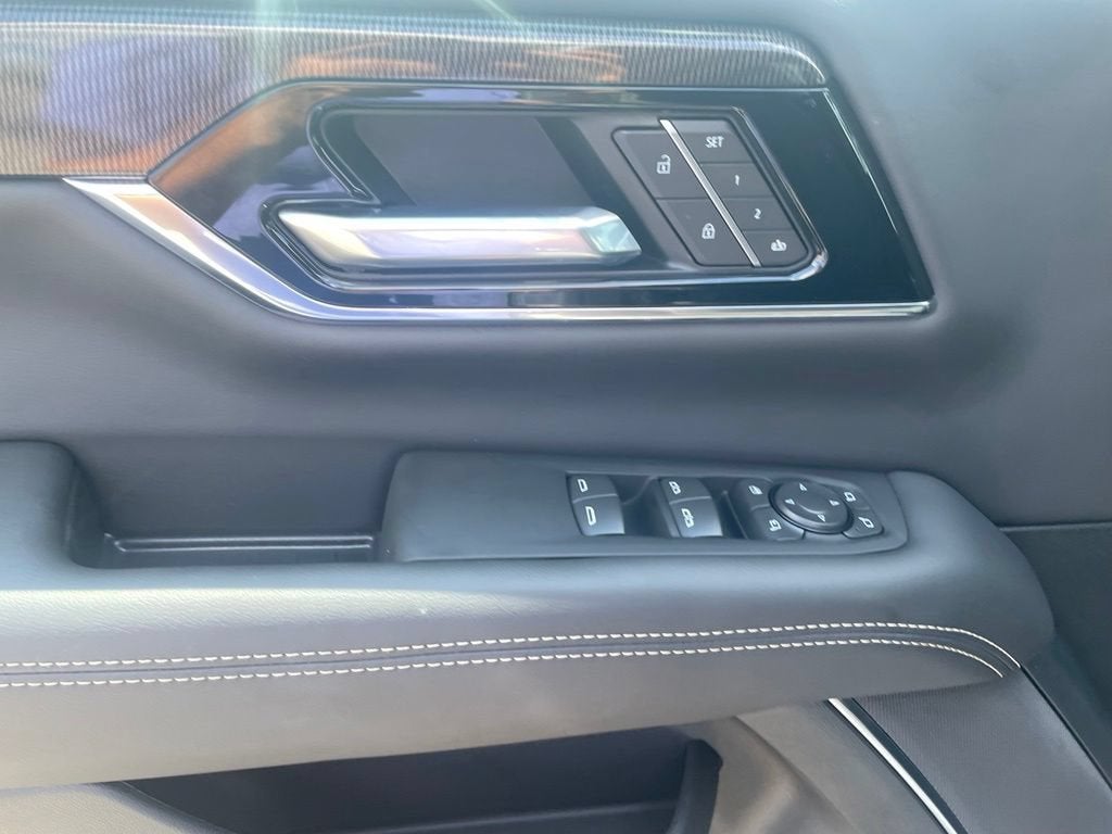 2026 GMC Yukon XL Elevation - Photo 11