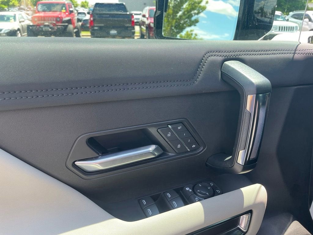 2026 GMC HUMMER EV SUV 2X