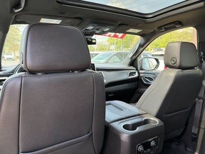 2023 Chevrolet Suburban RST
