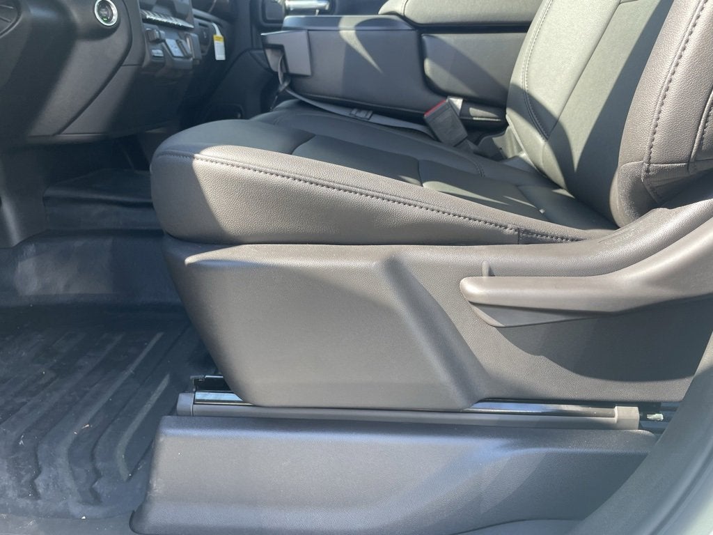 2025 GMC Sierra 2500 HD Pro