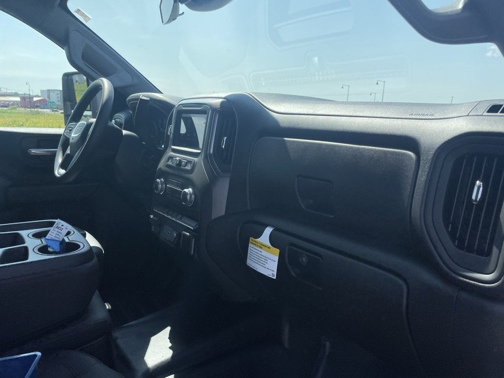 2025 GMC Sierra 2500 HD Pro