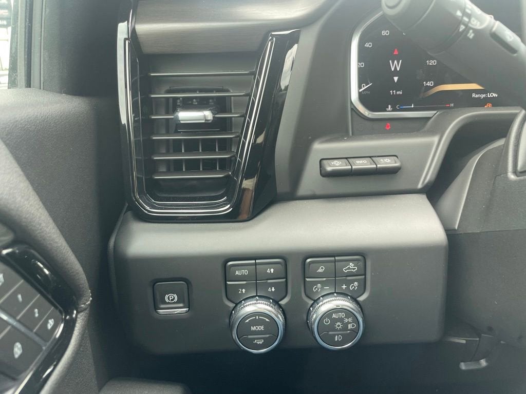 2026 GMC Sierra 2500HD AT4 - Photo 12
