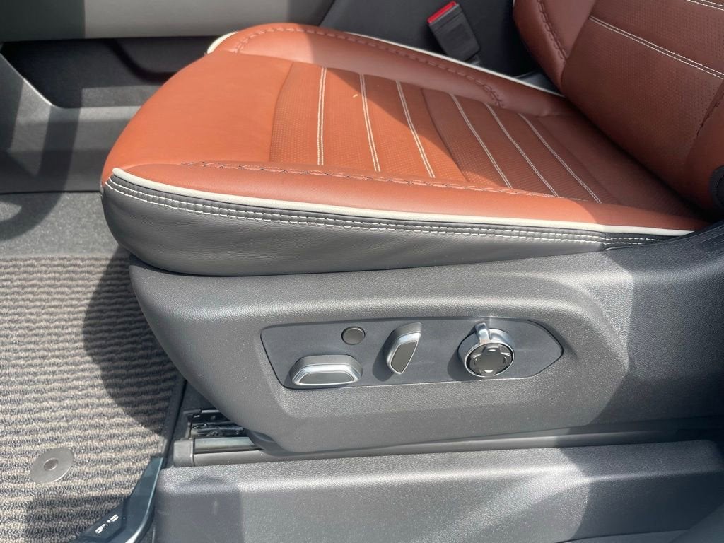 2026 GMC Sierra 2500HD Denali Ultimate - Photo 10