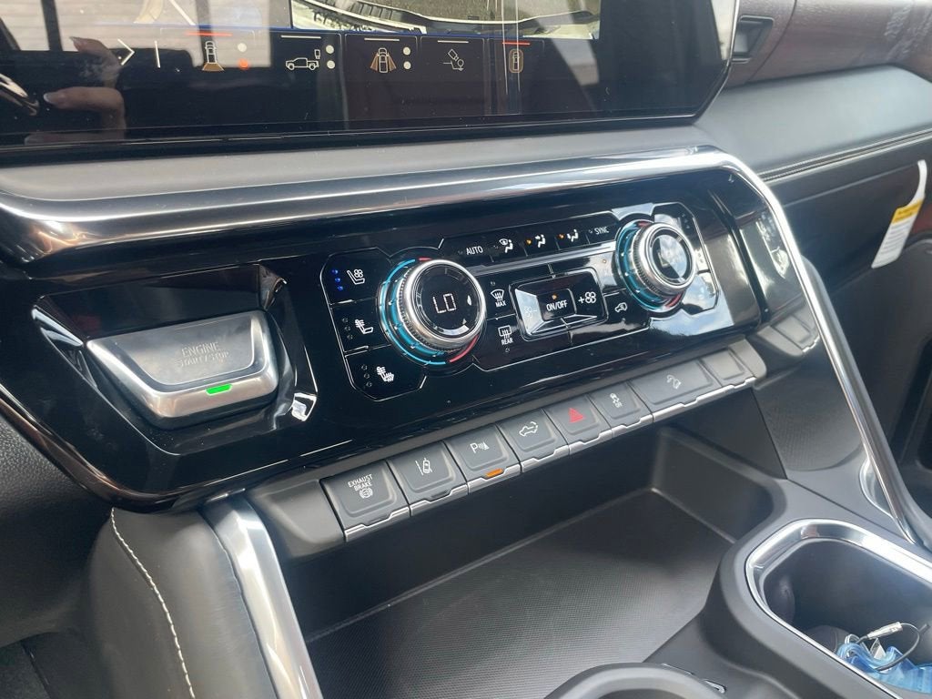 2026 GMC Sierra 2500HD Denali Ultimate - Photo 17