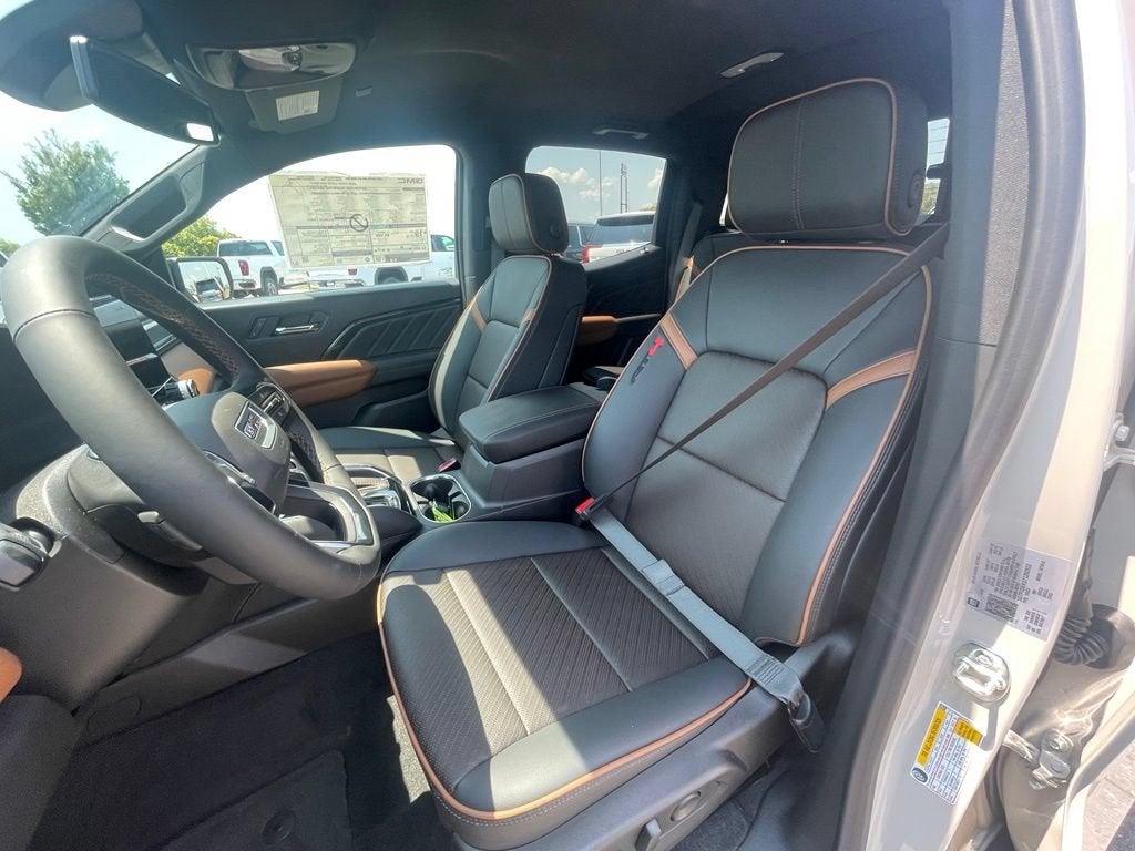 2026 GMC Canyon AT4 - Photo 21