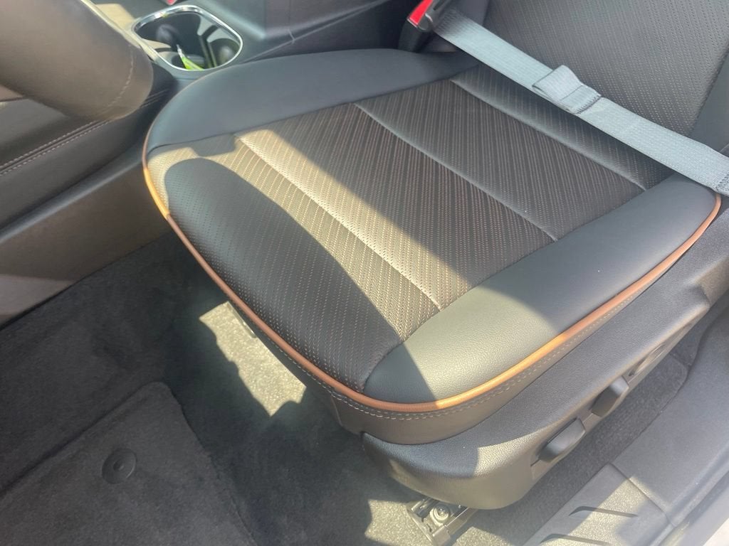 2026 GMC Canyon AT4 - Photo 23