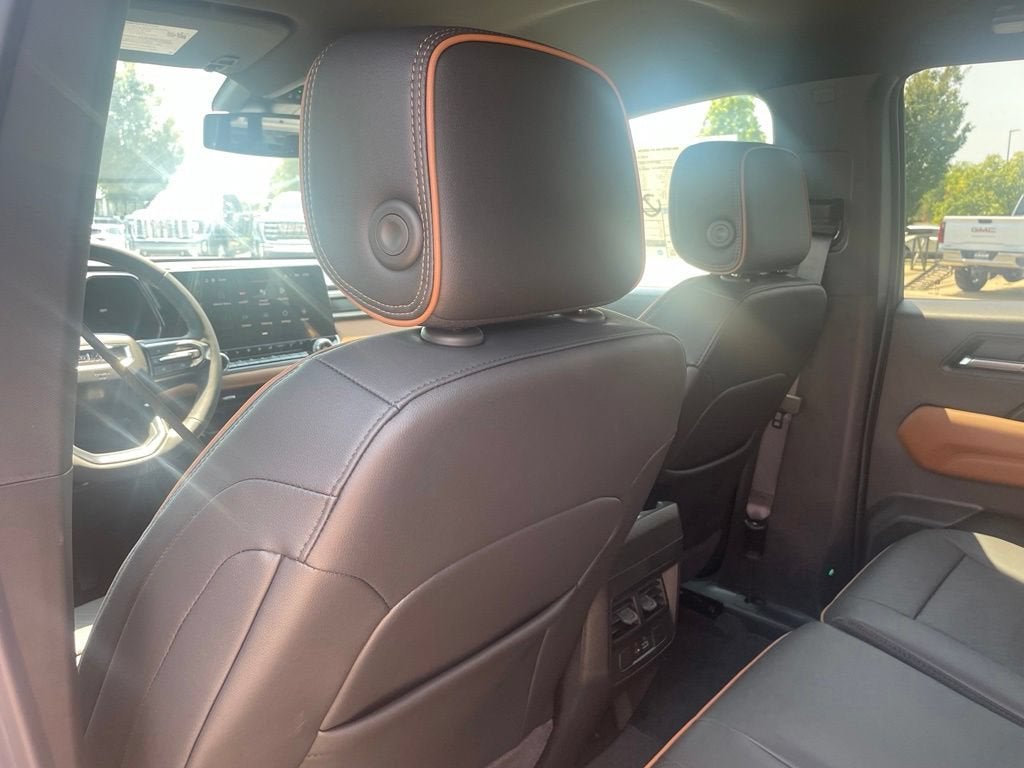 2026 GMC Canyon AT4 - Photo 24