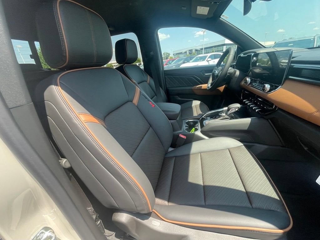 2026 GMC Canyon AT4 - Photo 27