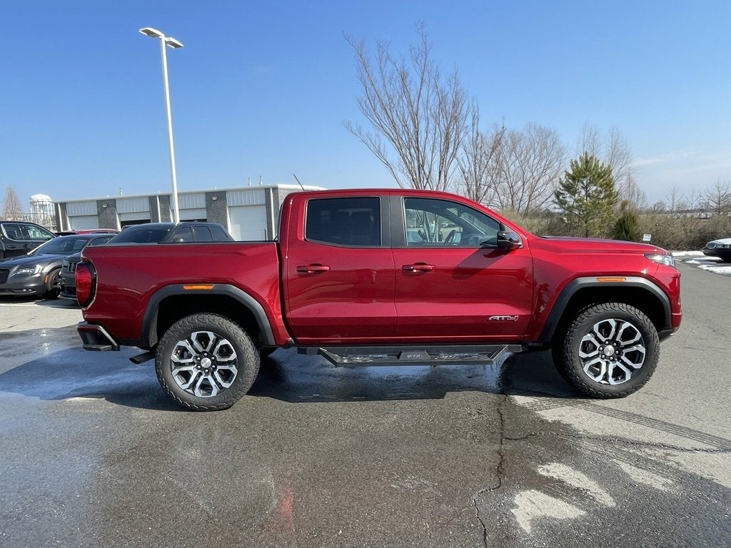 2024 GMC Canyon AT4