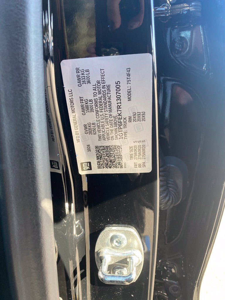 2024 GMC Canyon Denali