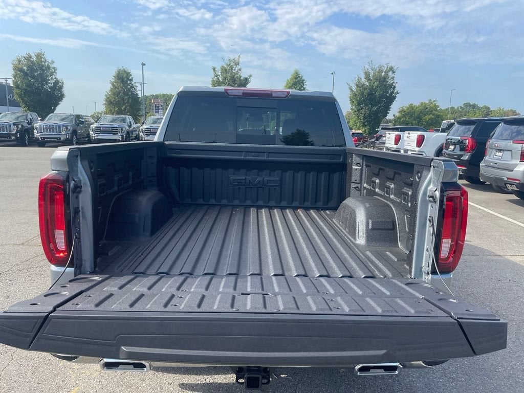 2026 GMC Sierra 1500 SLT - Photo 10