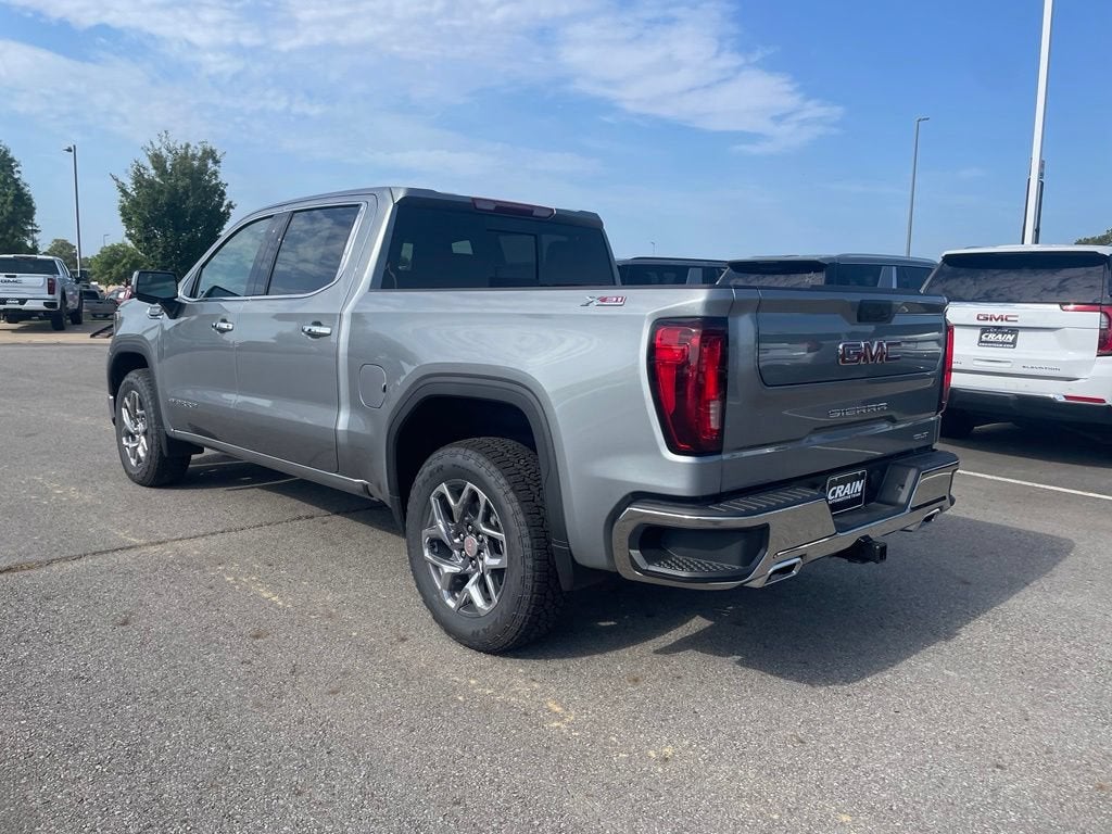 2026 GMC Sierra 1500 SLT - Photo 11