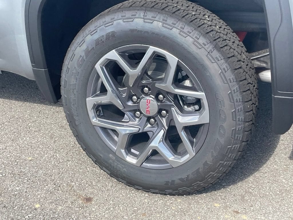 2026 GMC Sierra 1500 SLT - Photo 12